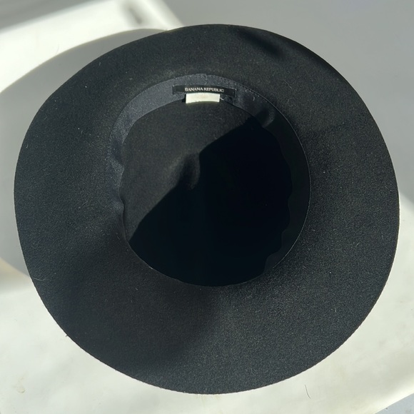 banana republic black wool hat with leather band size small - Picture 4 of 5